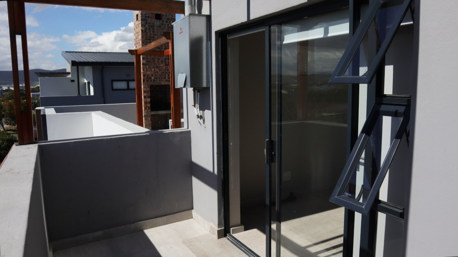 1 Bedroom Property for Sale in Table View Western Cape